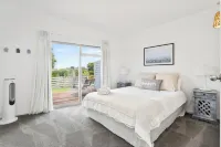 Coastal Vista - Ngunguru Holiday Home