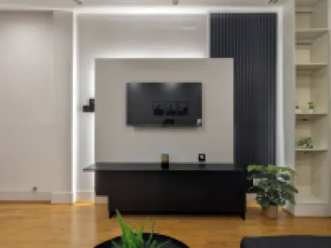 Minimalist Apt at DAC Intl Airport Msg to Avail Special Offer for Flight Catcher