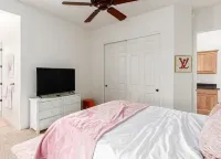 Spacious 4-bedroom house with Mountain View’s, pool and putting green.