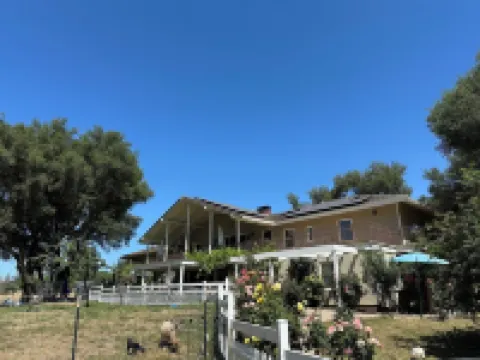 Jyoti Journeys AshramA wellness Centered Yoga Retreat, and Guest Ranch. Hotels in Granite Bay