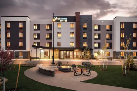 Everhome Suites Rochester Greece Отели в г. Грис