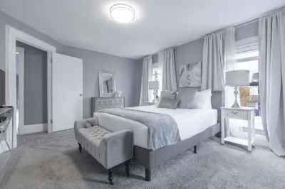 Two Bedroom 2nd Floor Apartment 20 miles from NYC Hotels in John F. Kennedy International Airport