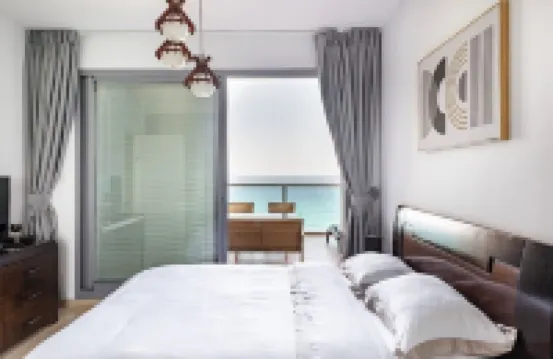 Sea view apartment ~ 1 min from the beach!