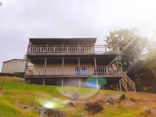 Eufaula Lakefront House In Quiet Neighborhood w/ Private Dock & Game room