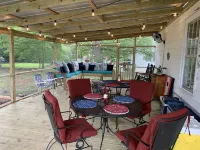 Rustic retreat Hotels in Panola County