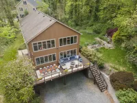 Family Luxury: 5BR, GameRm, MovieRm, Kayaks, PingPong, Fire Pit, Beach Hotels in der Nähe von Bennett O. Hughes Memorial Tree Farm