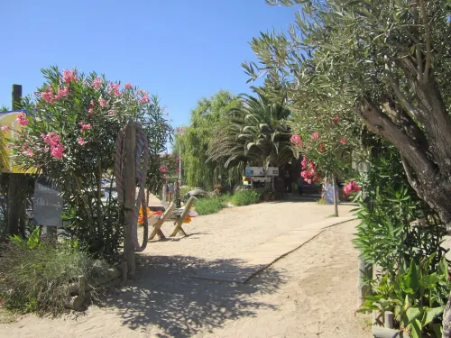 promo august beachside wifi pool and private parking from 25 € per night Hotels in Leucate