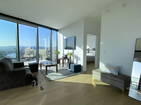 Downtown Los Angeles luxury high rises 派拉蒙酒店