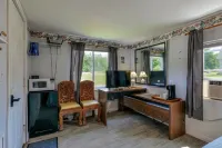 The Blue Cottage@ Twin Hills Cottages