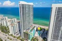 HydeHotel 2/2 Lux Condo l Ocean View l Resort Hotels near FLL Airport Flight Landing View Point