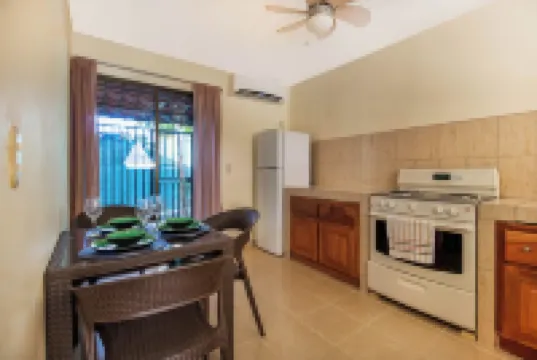 Las Palmas Loft: Pool & Beach Escape