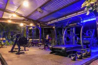 New Pavones Beach Resort, Yoga Deck, Pickleball Court, Pool, Gym, & Ice Plunge Hotels in Pavones