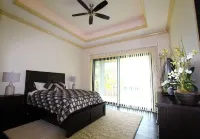 Luxury Water Front Villa Freeport Bahamas