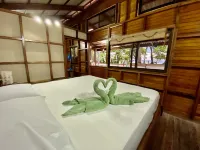 Beachfront Casita on Playa Cocles - A Surfer's Paradise!