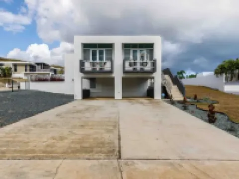 Parguera Paradise, Luxury Modern Beach House! Hoteles en Parguera