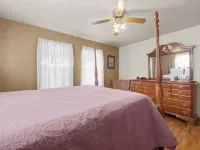 House with fenced yard and easy access to I-70 Hotels in Heath