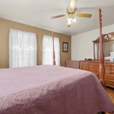 House with fenced yard and easy access to I-70