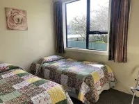 Arthurstown Rd Riverview Holiday house HokitikaSpacious house sleeps 8. 루아타푸 호텔