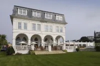 Premier Inn Torquay Seafront Hotels near Torquay's Dinosaur World