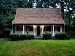 Beautiful Cape Home Steps to Santuit Pond /Boating, Swimming, Fishing