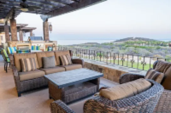 Golf Villa in Puerto Los Cabos Community!
