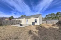 Beautiful Home 2 mins from MCAS Cherry Point and only 15 miles from the beach! Hotels in Havelock