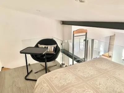 Cozy studio with terrace in Cascais