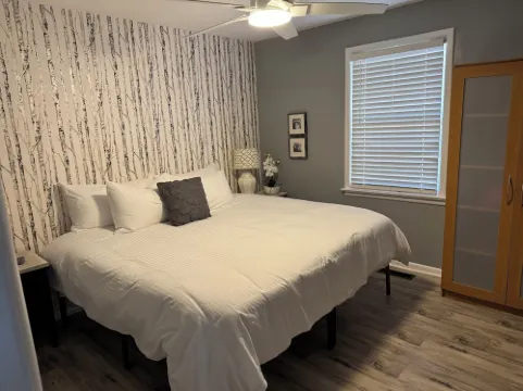 Long term rental on the lake front