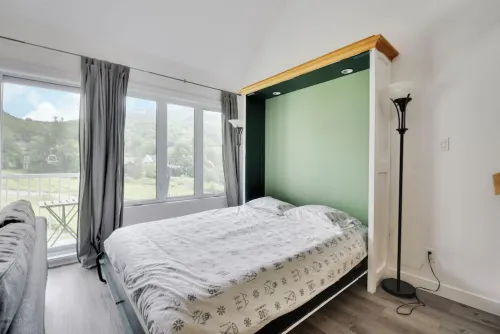 Condo à Stoneham Directement Dans les Pistes!! Ski in / ski out en Pleine Nature