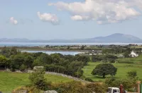 Cae Nest Hall Hotels in Llanbedr