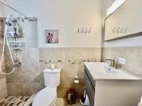 Minutes from Magens Bay, gated property, large pool & outdoor entertainment area - 2 Sao