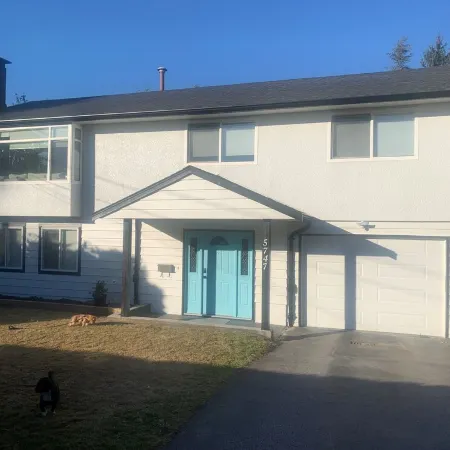 Modern, stylish, bright and peaceful 2 Bedroom New Suite. Fully licensed