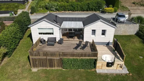 Family-friendly holiday home with a panoramic view of the Aabenraa Fjord Hotels in Aabenraa