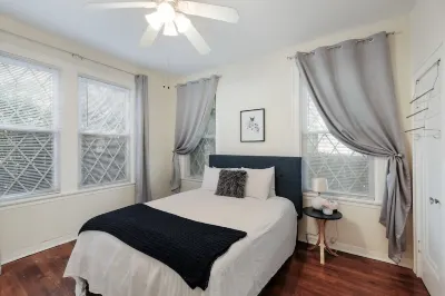 Spacious 3BR/2BA 1st Floor Apt in Historic Alta Vista, SA, 20% Off! Free Parking