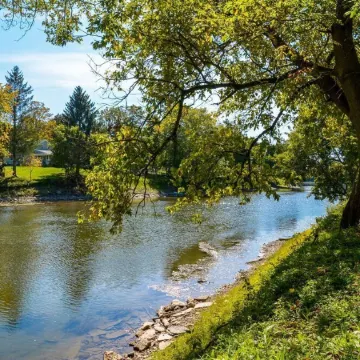 Newly  renovated spacious apartment overlooking Greene NY