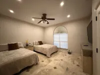Spacious Rental for Business Travelers & Family Getaways! Hotels near براونزفيل
