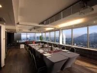 Boulevard Suites Ferrat Hotels near مول باركي أراوكو