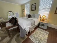 Hodge Podge Lodge Hotels in Montgomery