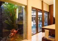 ONE-OF-A-KIND LUXURY VILLA - Free golf cart!