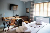 Crown and Garter Hotels in Kintbury