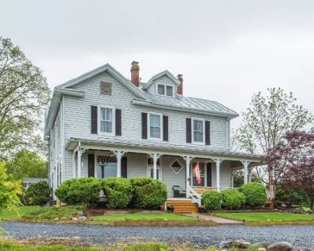 Mayneview B&B Hotels in Luray