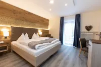 Hotel am Wald Hotels in Königsdorf