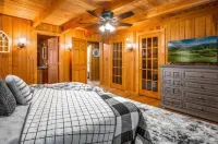 Hidden Acres Lodge 3 Bedroom Cabin Hotels in Sevier County