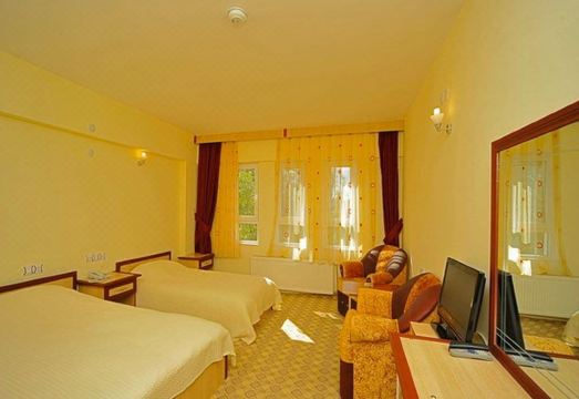 1. 바스켄트 데미랄..