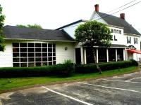 La Paysanne Motel & Hotel Hotels in Sherbrooke