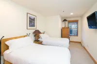 Bear Creek Lodge 109 by Alpine Lodging Telluride
