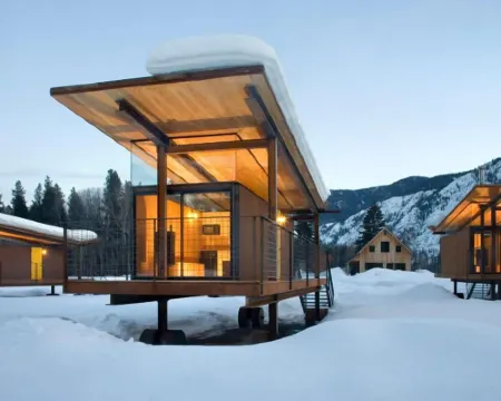 Rolling Huts Hotels in Winthrop