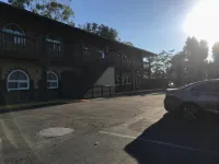 Hacienda Motel Hotels in Escondido