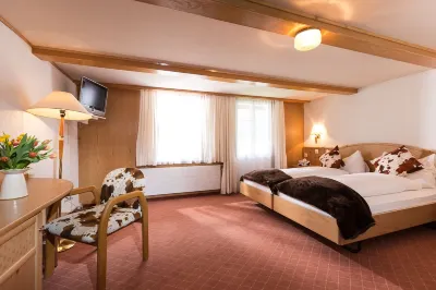 Hotel Oberland Отели в г. 