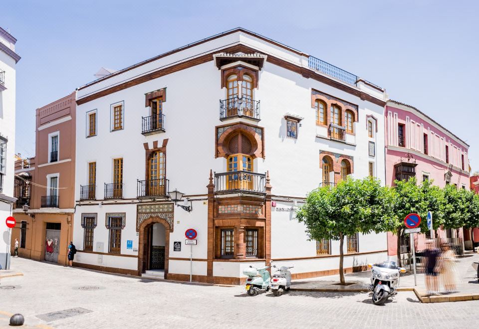 hotel overview picture